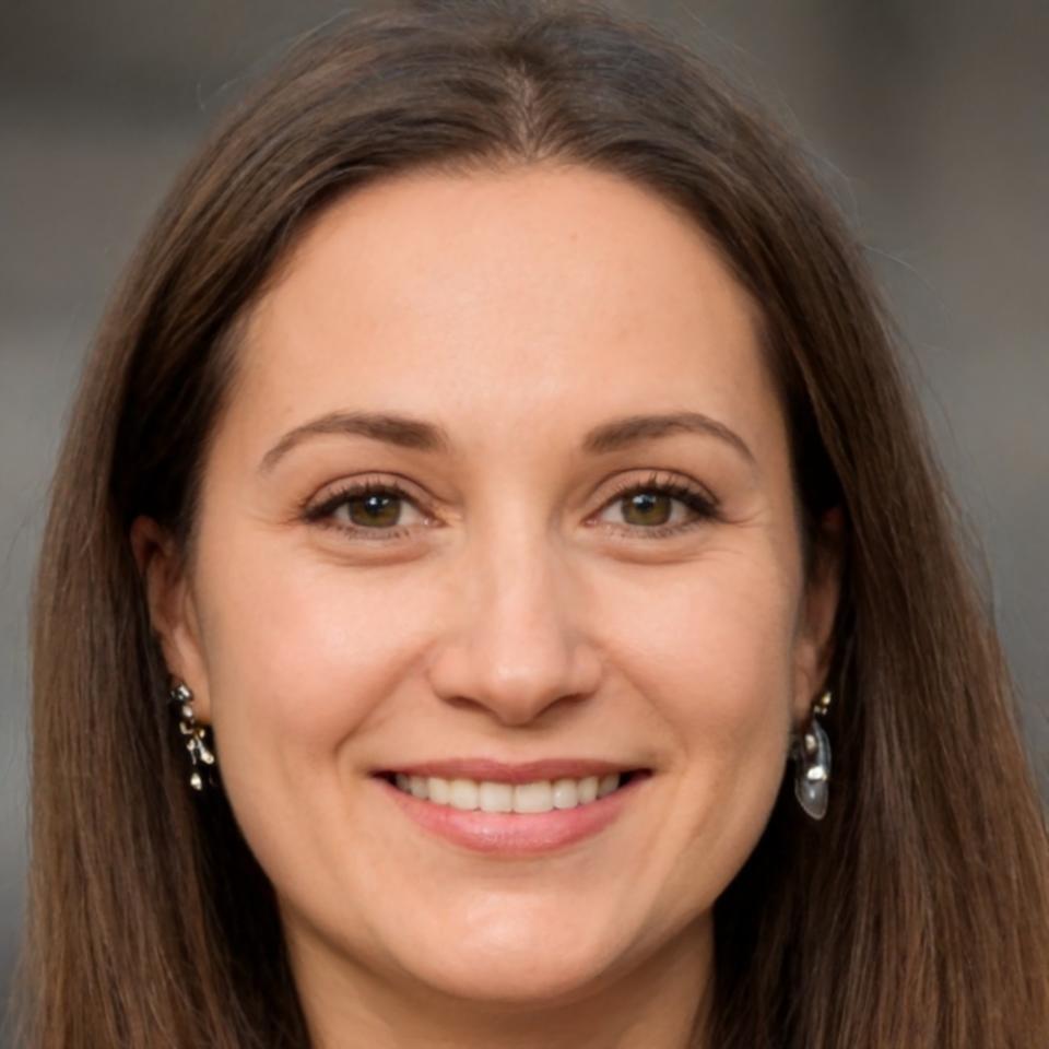 Alina Kowalczyk instructor profile